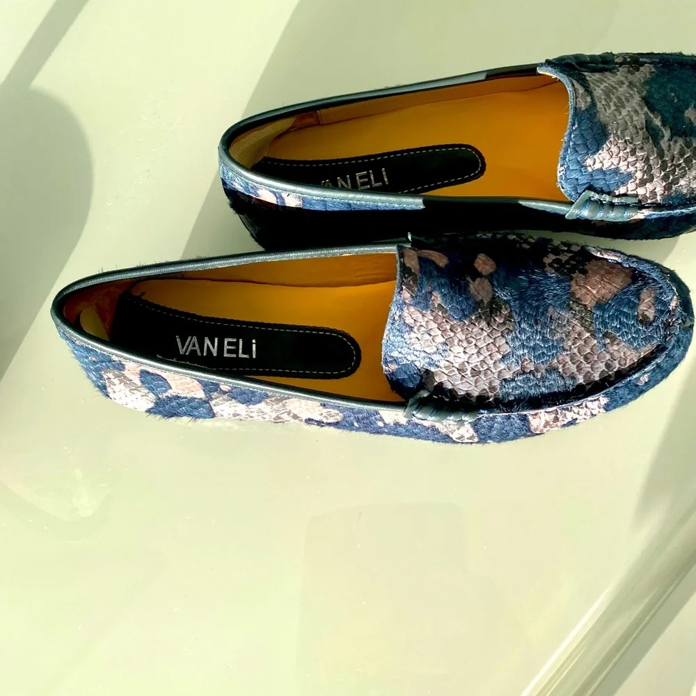 Vaneli driving shoes! Only wore twice! Gorgeous! Very comfortable😊 - Picture 4 of 4